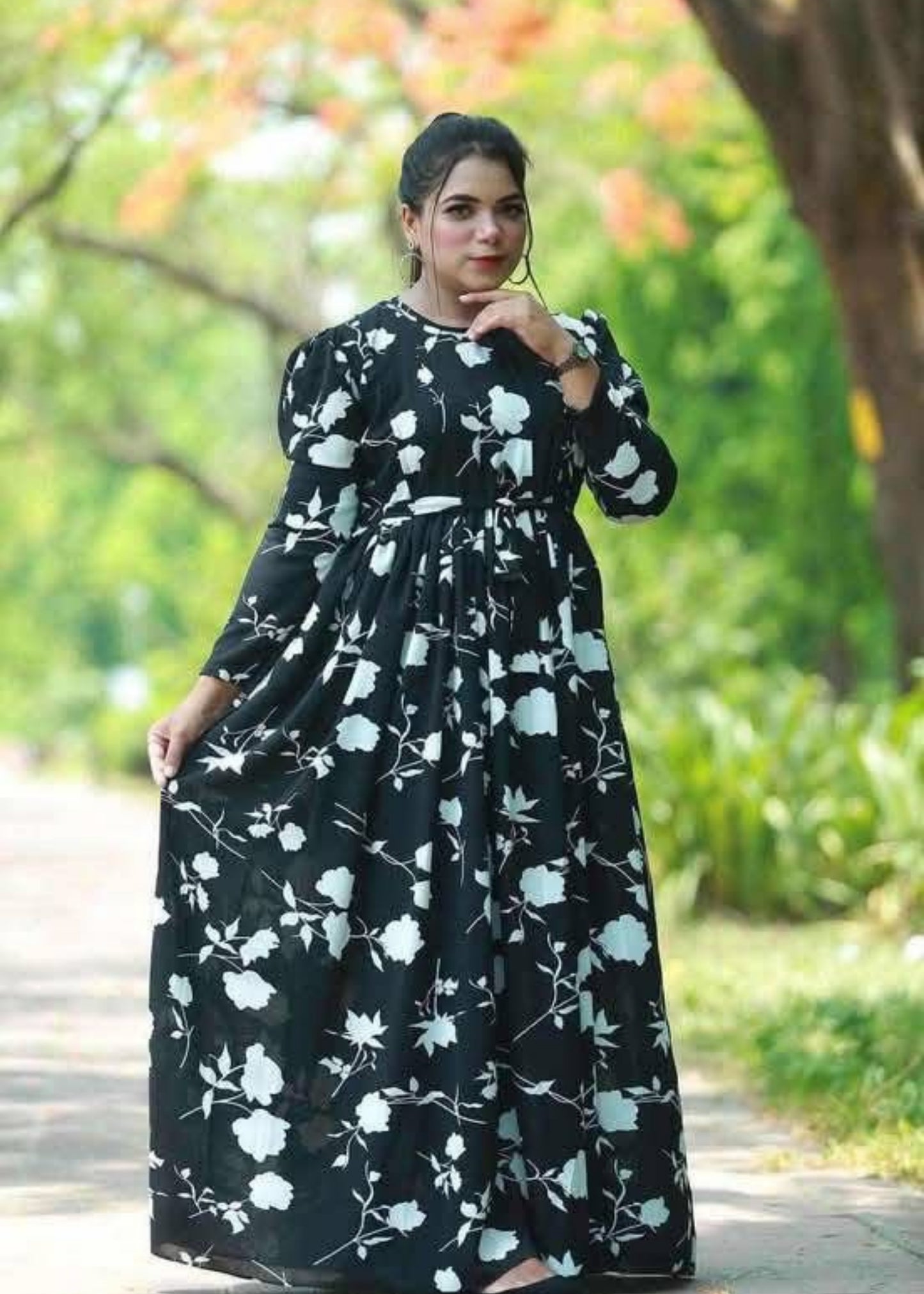Siyah Gul Maxi Dress (Stitched)