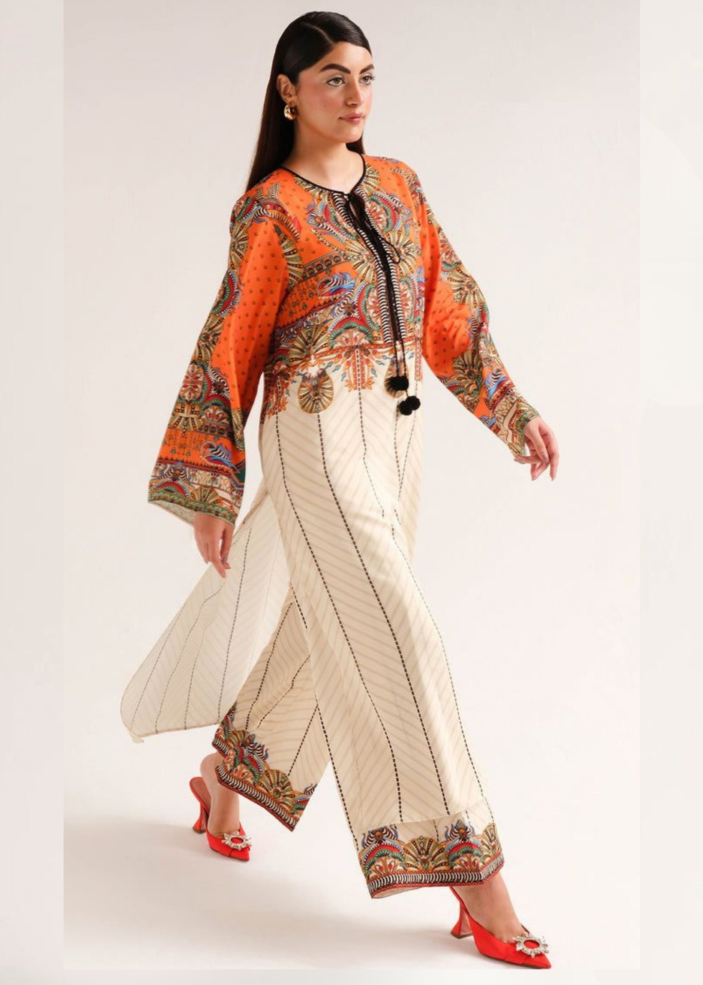 Mehr-e-Noor 2-Piece Suit (Stitched)